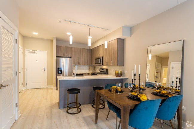 1BR, 1BA - 444 Social