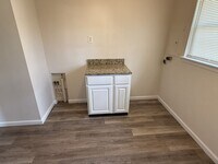 651 Southwell Ln