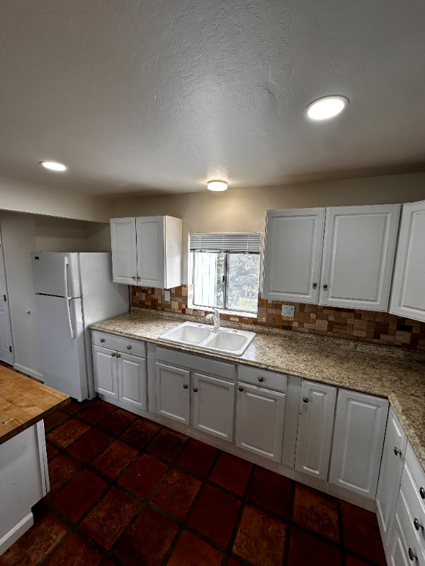 Building Photo - 2130 Main St