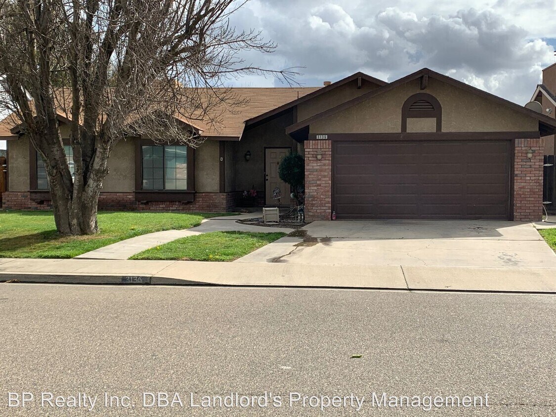 3 br, 2 bath House 3136 Ethan Allen Lane House for Rent in Turlock