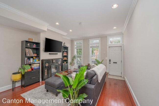 Building Photo - 3 br, 2.5 bath House - 129 W Ostend St.