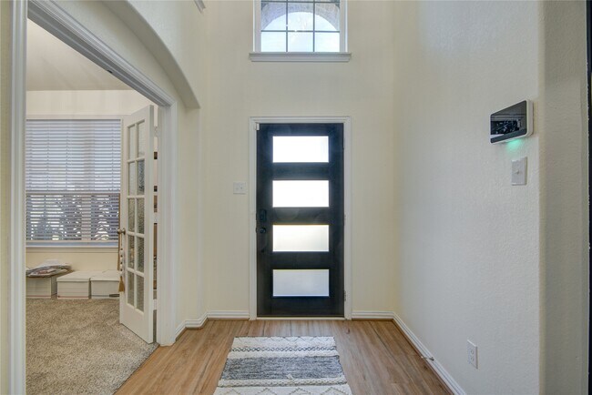 Foto del edificio - 5312 Latigo Ct