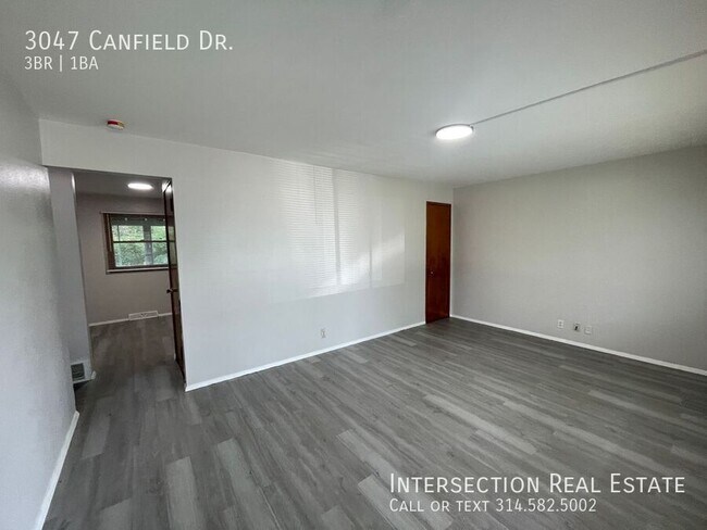 Foto del edificio - 3047 Canfield Dr
