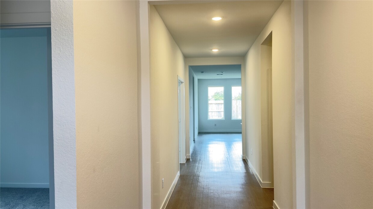 Foto del edificio - 3124 Ruby Rdg Dr