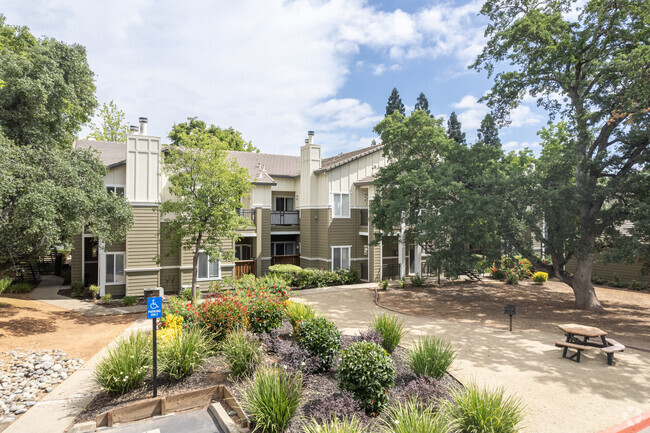 WATERFORD PLACE - 240 Natoma Station Dr Folsom, CA - Apartments for ...