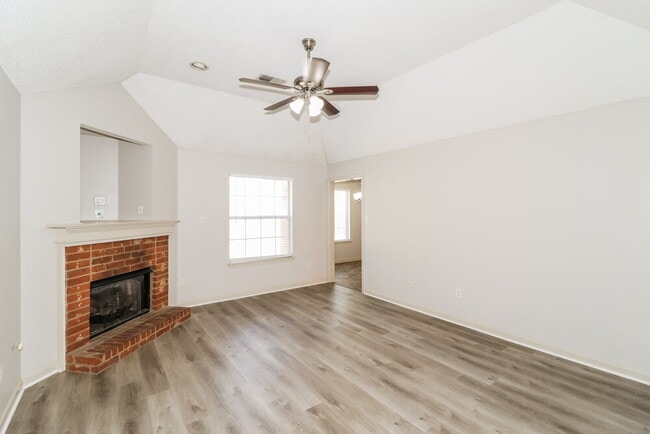 Foto del edificio - 1128 Red Fern Cir E