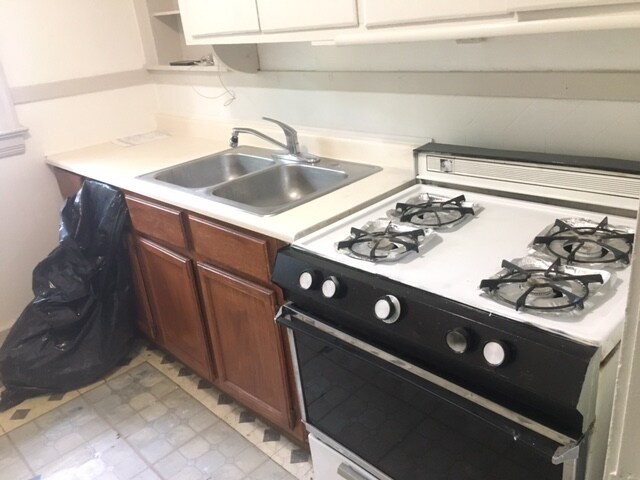 Foto del edificio - 2119 Stillman Rd