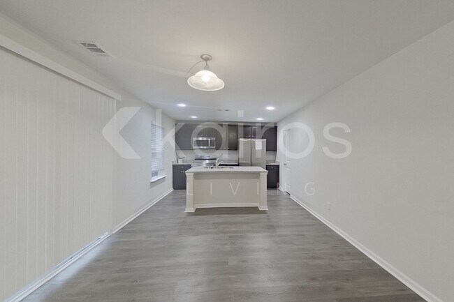 Building Photo - 110 Bluff Rd