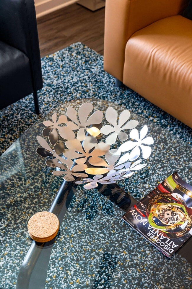 Building Photo - 1270 Spring St NW