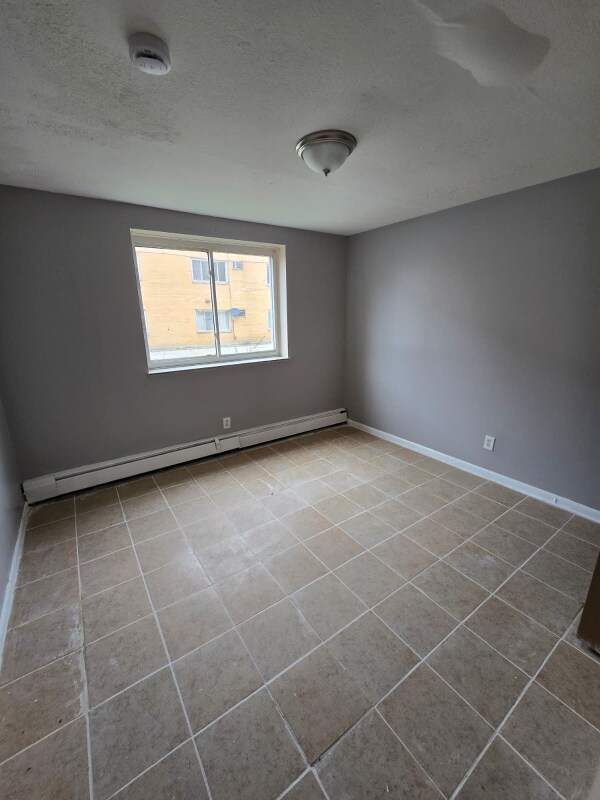 Foto del edificio - 1885 Taylor Rd