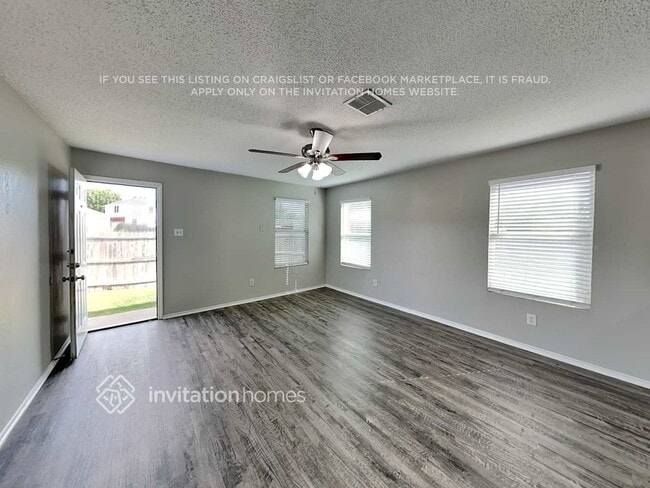 Foto del edificio - 4837 Waterford Dr