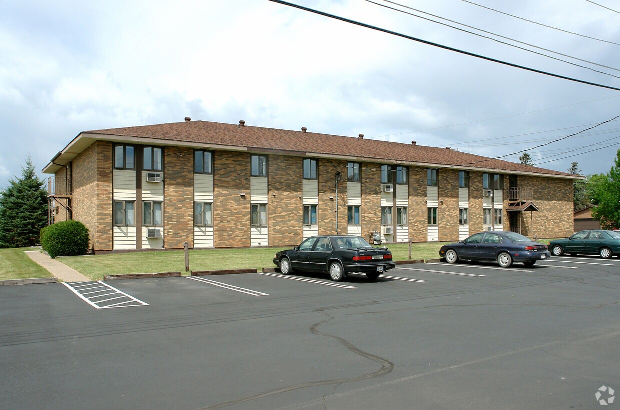 Lawnview Apartments Ogden Apartments in Superior, WI