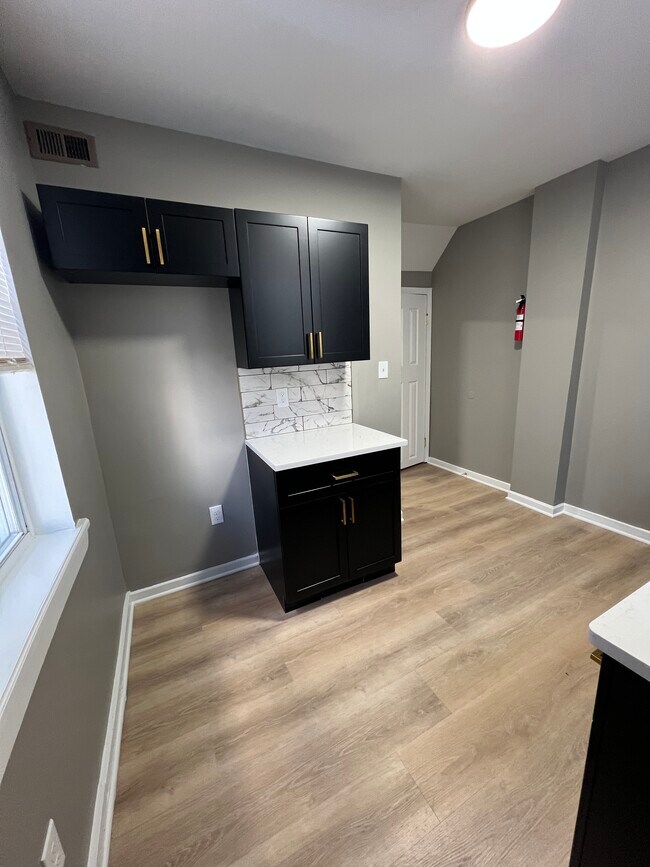 Foto del edificio - 930 Pennell St