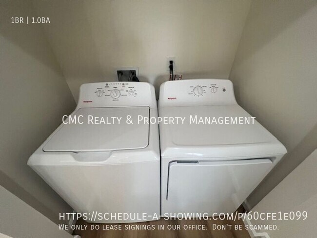 Foto del edificio - 4837 Clark Ave