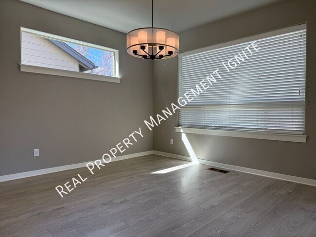 Foto del edificio - 3751 SW Coyote Ln