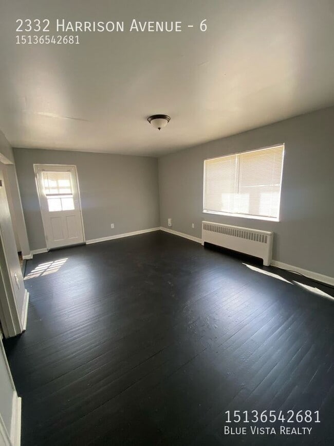 Foto del edificio - 2332 Harrison Ave