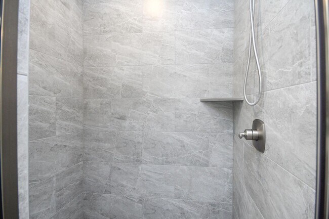 Foto del edificio - Luxury Three Bedroom Townhome in Lincolnton