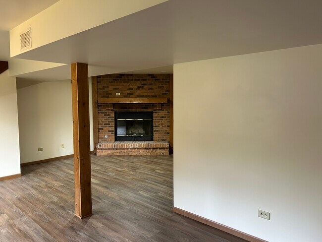 Foto del edificio - 38910 N Kenmore Rd