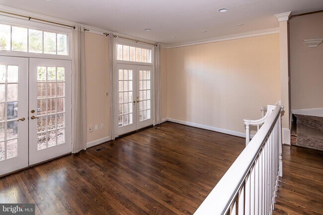 Building Photo - 4357 Westover Pl NW