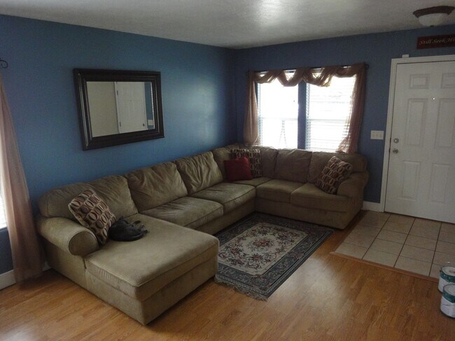 Building Photo - 1687 Colavito Way