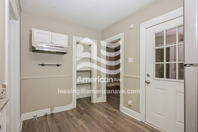 Foto del edificio - 2690 Suwanee Ave