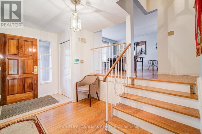 Building Photo - 52 Deepdale Dr