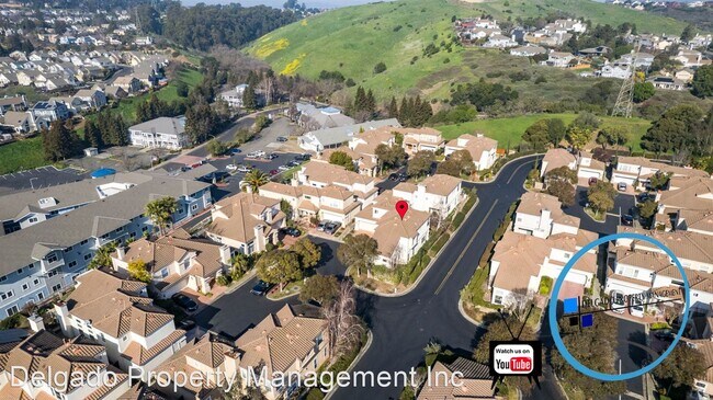 Building Photo - 3 br, 2.5 bath House - 106 Camino Del Sol