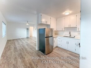 Building Photo - 416 Rose Ave