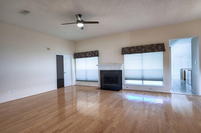 Foto del edificio - 1226 Berrystone Trail