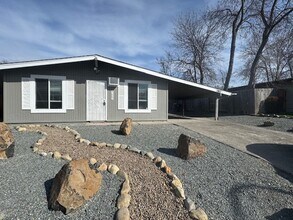 Building Photo - 3007-3009 Juanipero Way