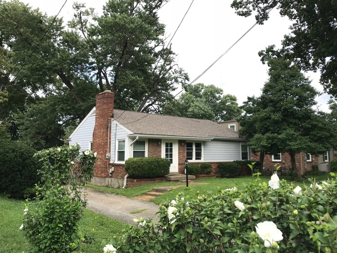 903 Ahland Rd, Louisville, KY 40207 House Rental in Louisville, KY