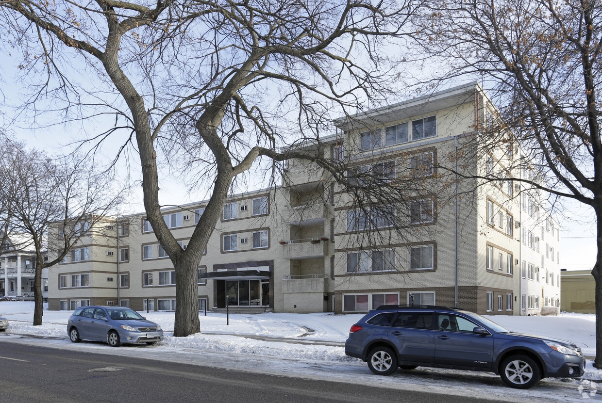 Primary Photo - Blaisdell Court
