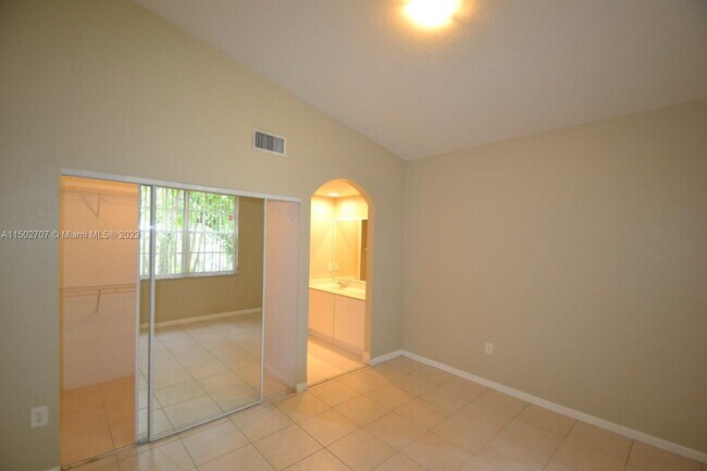Foto del edificio - 18781 SW 25th Ct