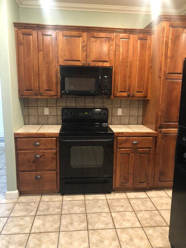 Foto del edificio - Charming 3 Bedroom, 2 Bathroom Home