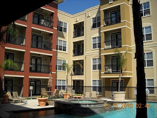 Building Photo - 1711 Old Spanish Trail