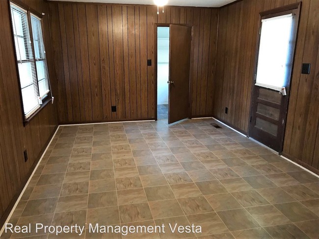 Building Photo - 2479 Shea Dr