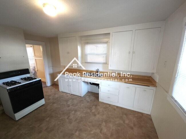 Foto del edificio - Cute 2 bd/1 ba Roseville House