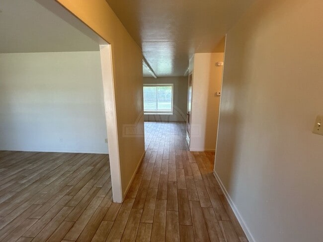 Building Photo - 2401 Mather Dr