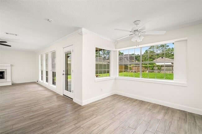 Foto del edificio - 560 Landfall Ln