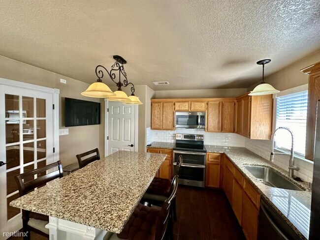 Foto del edificio - 4 br, 2 bath House - 4104 Crosscut Loop