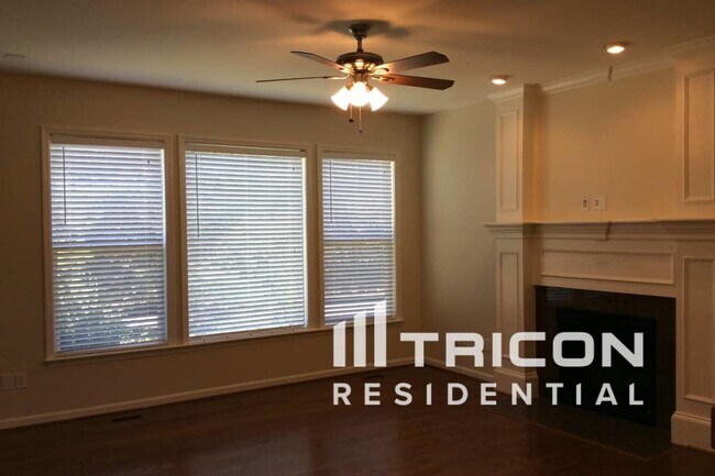 Building Photo - 1027 Avery Trace Circle Hendersonville TN