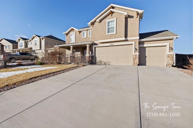 Foto del edificio - STUNNING 4BD HOME w/ NO ELECTRIC BILL! - Security Deposit Waiver Available