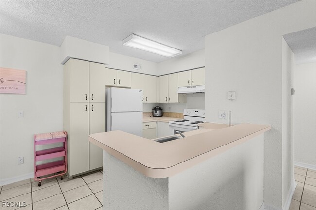 Building Photo - 13545 Eagle Ridge Dr