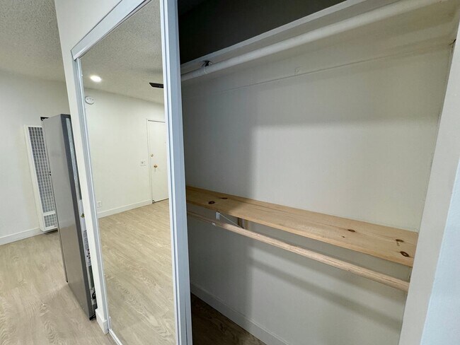 Foto del edificio - 3623 Keystone Av