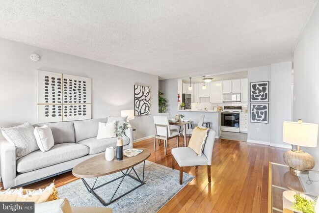 Foto del edificio - 1325 18th St NW