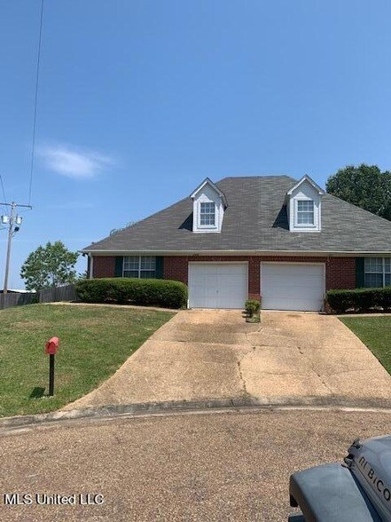 Primary Photo - 134 Kings Ridge Dr