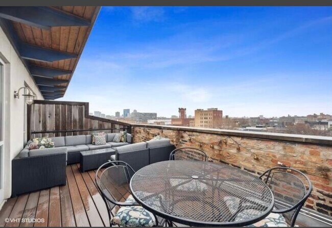 Foto del edificio - 1600 S Jefferson St