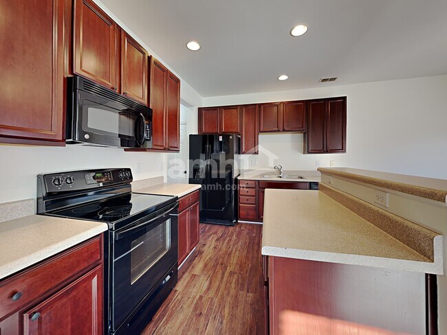 Building Photo - 14 Beason Farm Ln