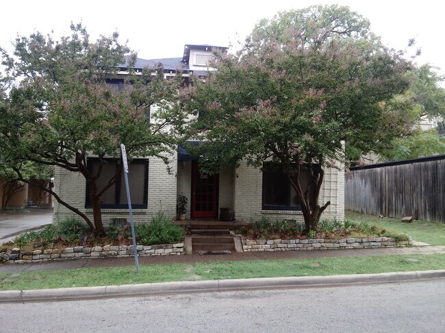 Building Photo - 3210 N Haskell Ave
