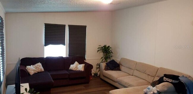 Foto del edificio - 1089 Greenskeep Dr